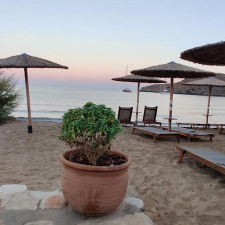 شقة Tramonto Nel Delfini Kini المظهر الخارجي الصورة