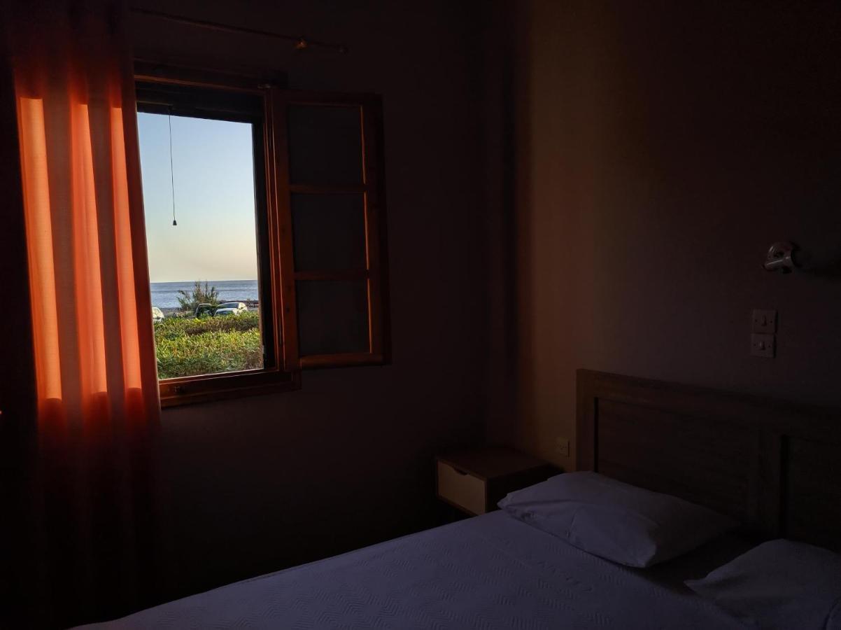شقة Tramonto Nel Delfini Kini المظهر الخارجي الصورة