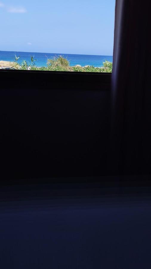 شقة Tramonto Nel Delfini Kini المظهر الخارجي الصورة