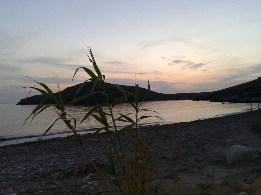 شقة Tramonto Nel Delfini Kini المظهر الخارجي الصورة