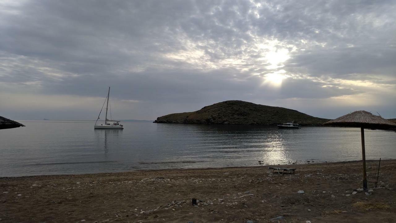 شقة Tramonto Nel Delfini Kini المظهر الخارجي الصورة