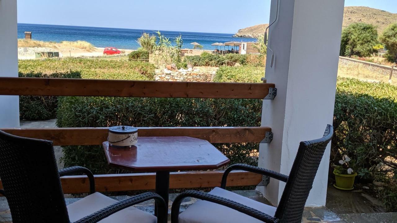شقة Tramonto Nel Delfini Kini المظهر الخارجي الصورة